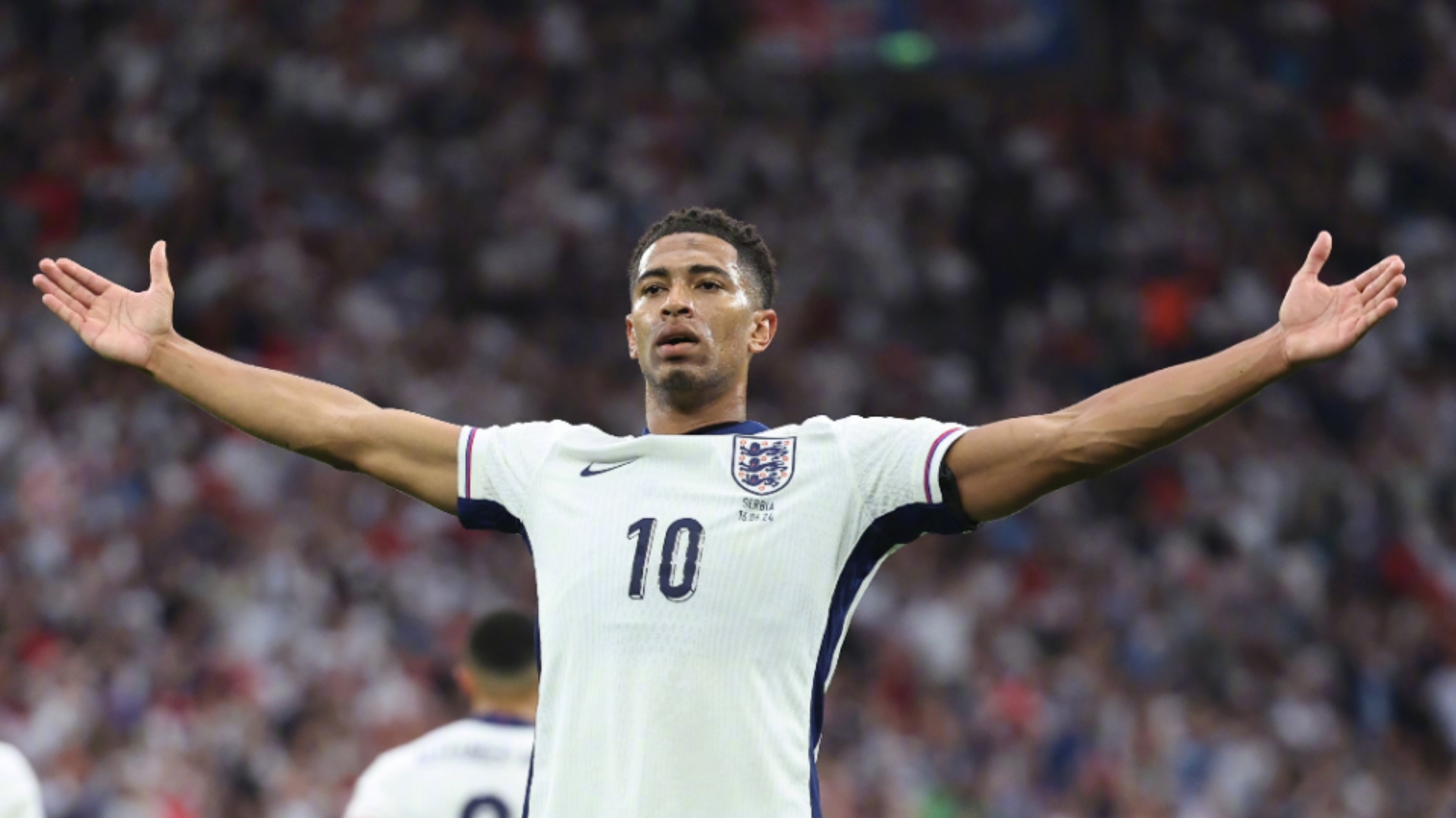 21世纪五大联赛外场球员出场时间榜：C罗、拉莫斯、梅西前3（21世纪五大联赛外场球员出场时间排行榜：C罗、拉莫斯、梅西位列前三）