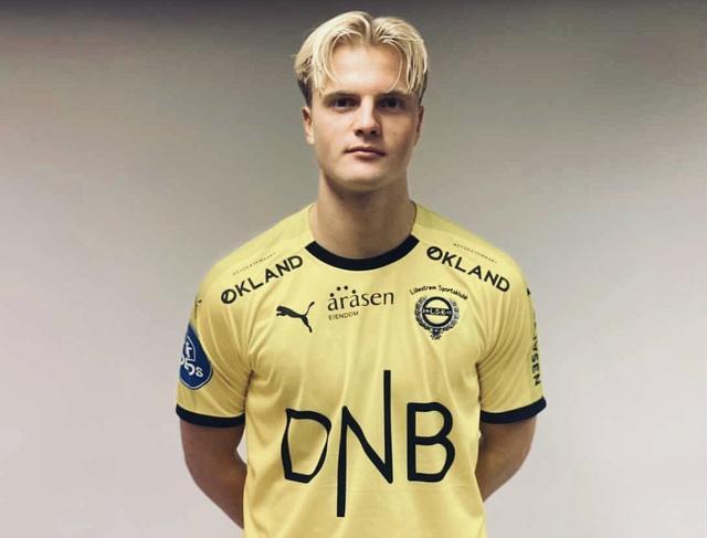 六台嘉宾：阿隆索输曼城就下课，皇马还没官宣是担心欧冠惨败（六台评论：若输曼城阿隆索恐遭下课，皇马迟未官宣因忧欧冠惨败）