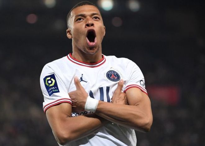 沙特联半场：杰森中柱，两队合计2脚射正，费哈0-0哈森姆（沙特联半场战况：费哈0-0哈森姆，杰森中柱，双方仅2次射正）