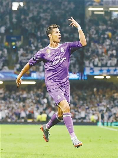 记者：辽宁铁人与俄超马哈奇卡拉有意签下哥伦比亚中场萨缅托（记者：辽宁铁人与俄超球队马哈奇卡拉均有意引进哥伦比亚中场萨缅托）