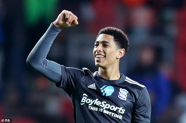 快船vs森林狼首发：伦纳德&哈登领衔斗法华子&兰德尔（快船战森林狼首发公布：伦纳德、哈登领衔对决华子、兰德尔）