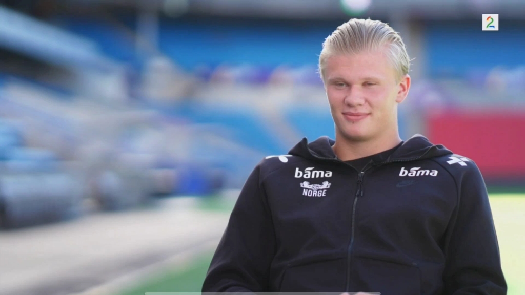 安切洛蒂：贝林厄姆风格像卡卡，他很聪明总能出现在关键位置（安切洛蒂赞贝林厄姆：风格近卡卡，聪明跑位常现关键位置）