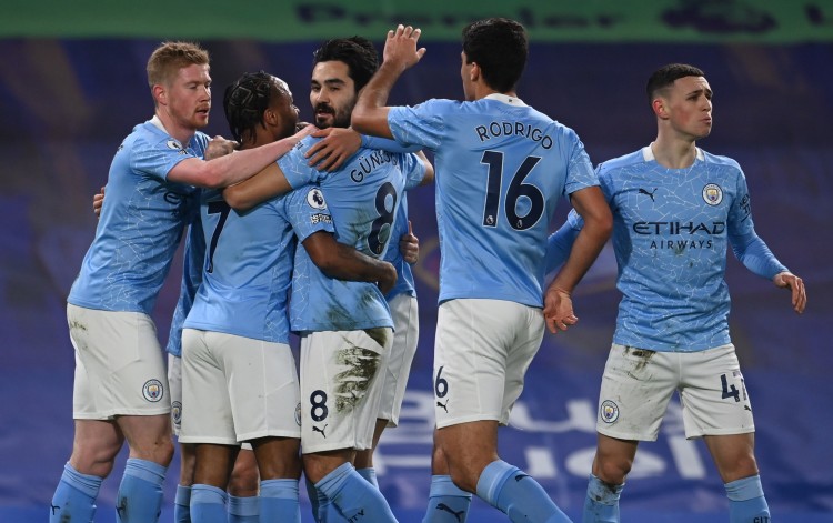 不该拿顶薪？富保罗：里夫斯可以留湖人 只要合同不是太离谱就行（富保罗：里夫斯可续留湖人，但无需离谱顶薪）