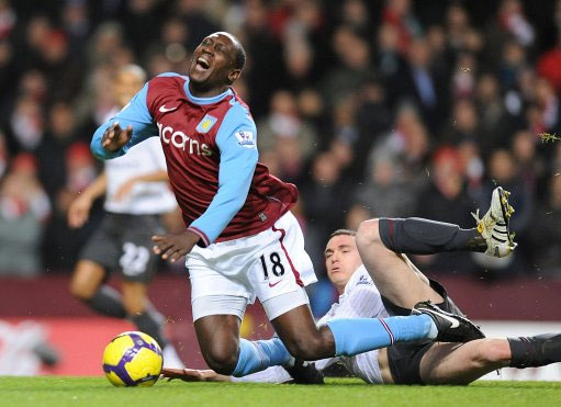 热血，奔赴冠军之路！突破身体桎梏 他们以手为足驰骋赛场（热血逐冠！打破身体枷锁，他们以手代足纵横赛场）