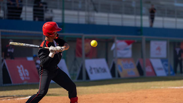 掘金约基奇三双末节爆发（约基奇轰三双 末节带领掘金爆发）