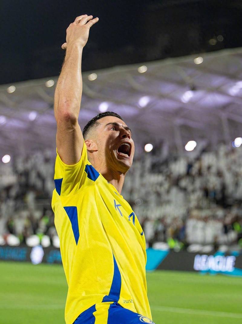 NBA：湖人险胜火箭 詹姆斯砍下38分（湖人惊险击败火箭：詹姆斯独砍38分）