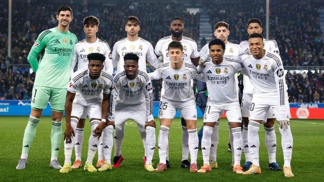 多家媒体：萨拉赫将入选战布莱顿大名单，该决定由斯洛特做出（斯洛特拍板，萨拉赫入选战布莱顿名单，已获多家媒体证实）