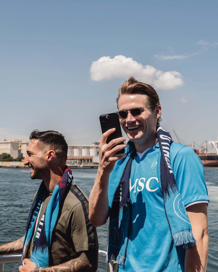 国安凯旋归来！足协杯夺冠背后的故事与战术解析（国安凯旋：足协杯封王幕后故事与战术解码）