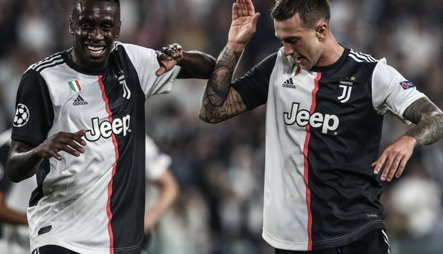 每体：库库离开巴萨因为不被信任，巴尔韦德当时看好米兰达（每体：库库因缺乏信任离开巴萨，巴尔韦德当时更青睐米兰达）